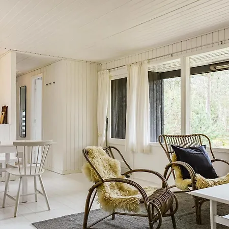 Holiday home Awesome In Nexo With Kitchen Vester Somarken